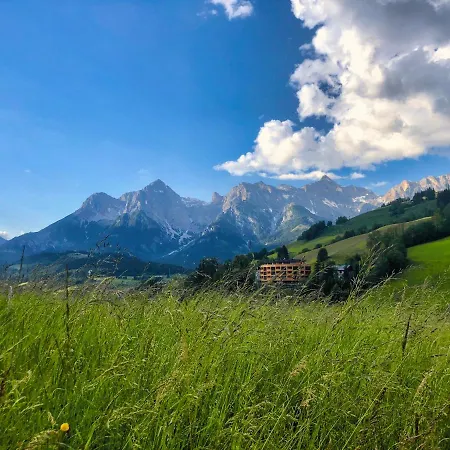 Hotel Sonnenhof 3*